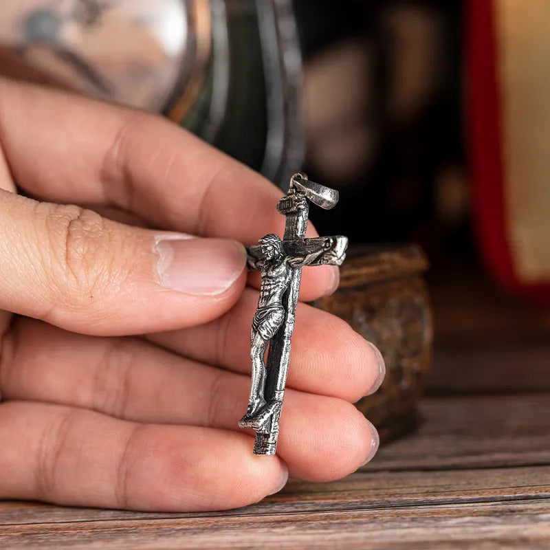 Colar Crucifixo Jesus Cristo - A Crucificação