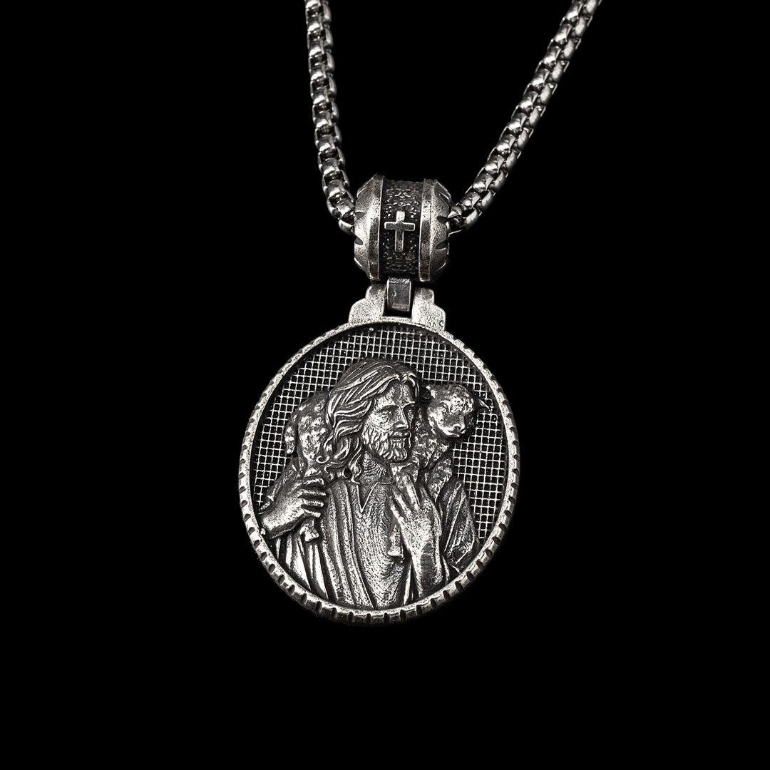 Colar Cristão Pastor Jesus Cristo com Cordeiro - Sagrado Tesouro