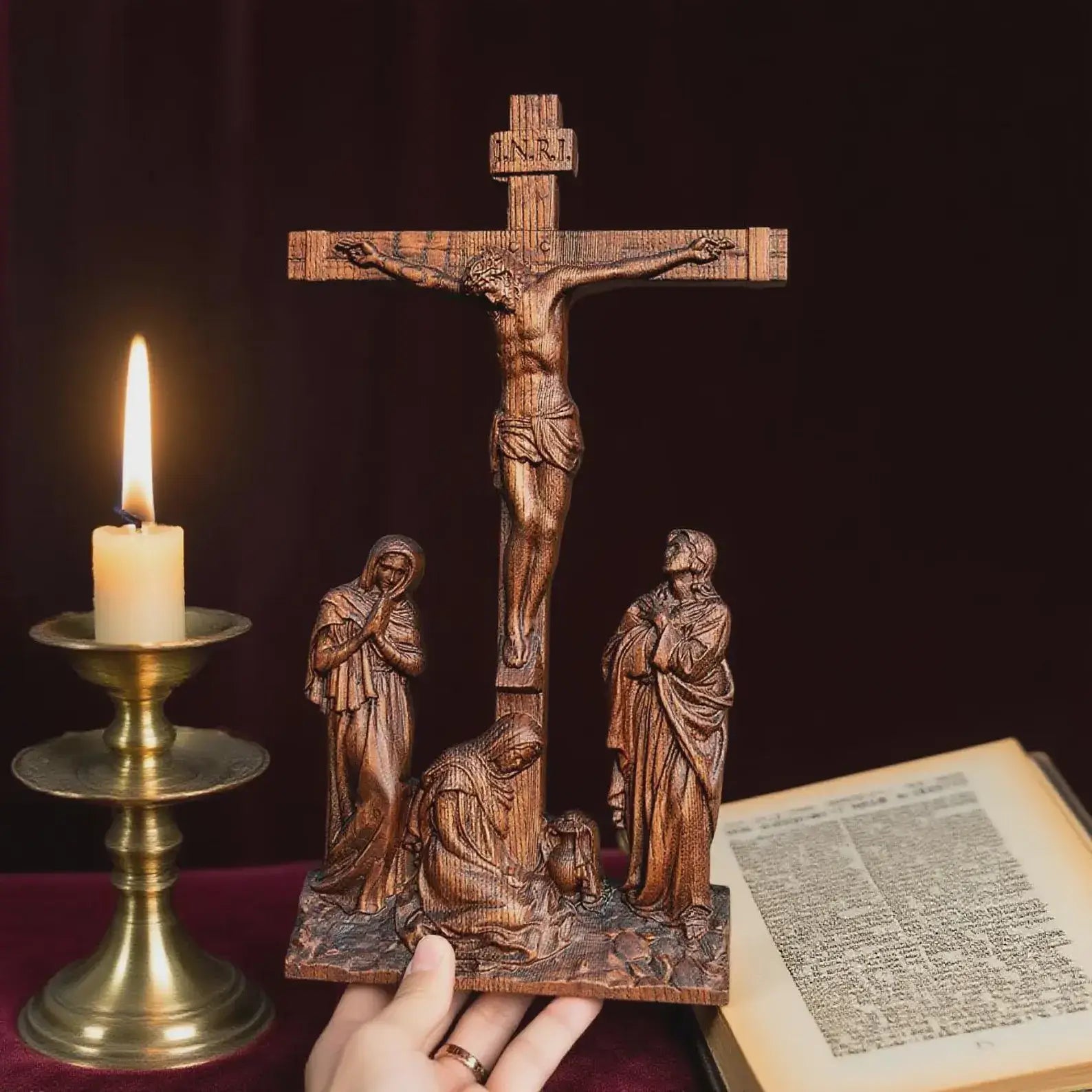 Crucifixo de Madeira - Sagrado Tesouro