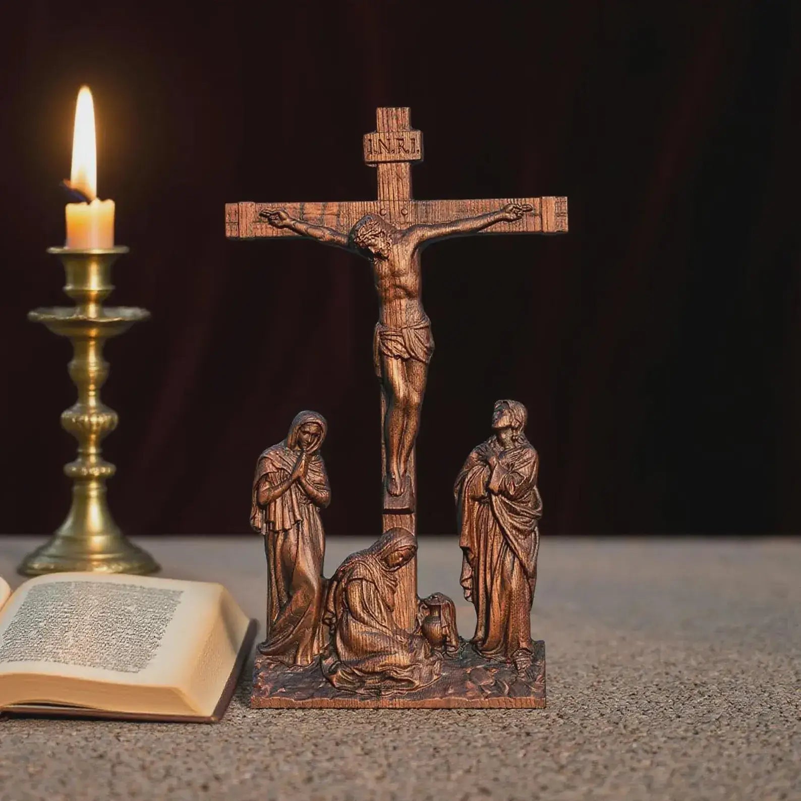 Crucifixo de Madeira - Sagrado Tesouro