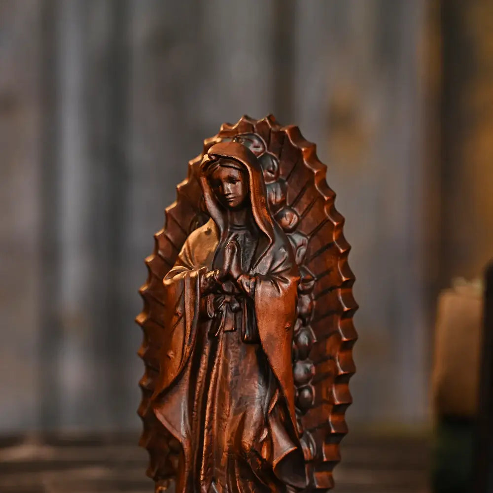 Imagem Nossa Senhora de Guadalupe em Madeira - Sagrado Tesouro