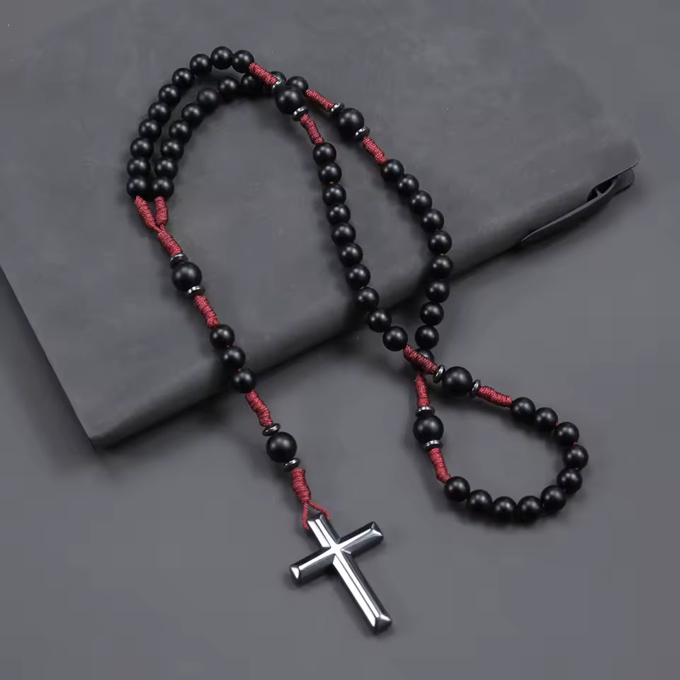 Terço Colar de Pedra Preto Fosco com Cordão Vermelho