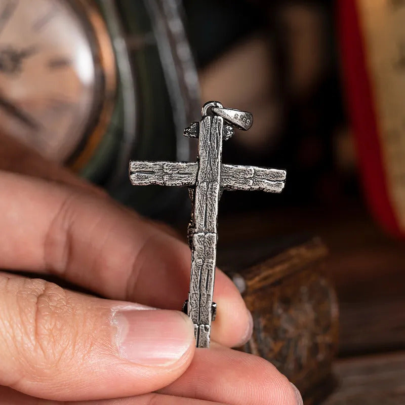 Colar Crucifixo Jesus Cristo - A Crucificação