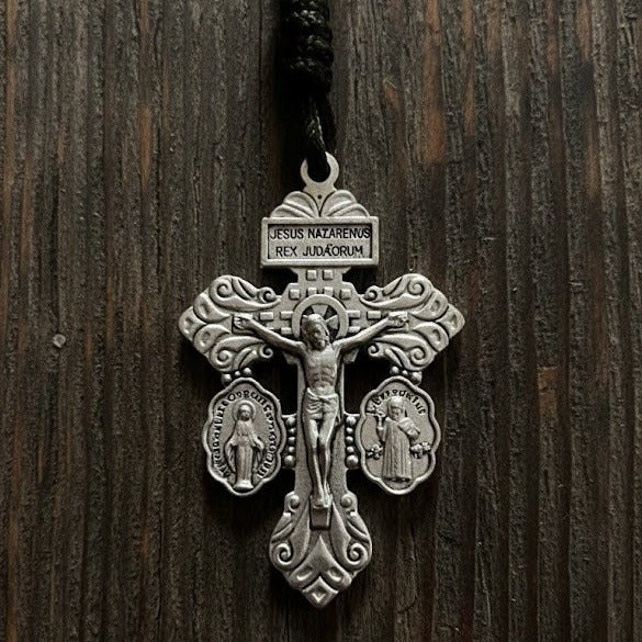 Dezenário São Bento e Medalha Milagrosa - detalhes