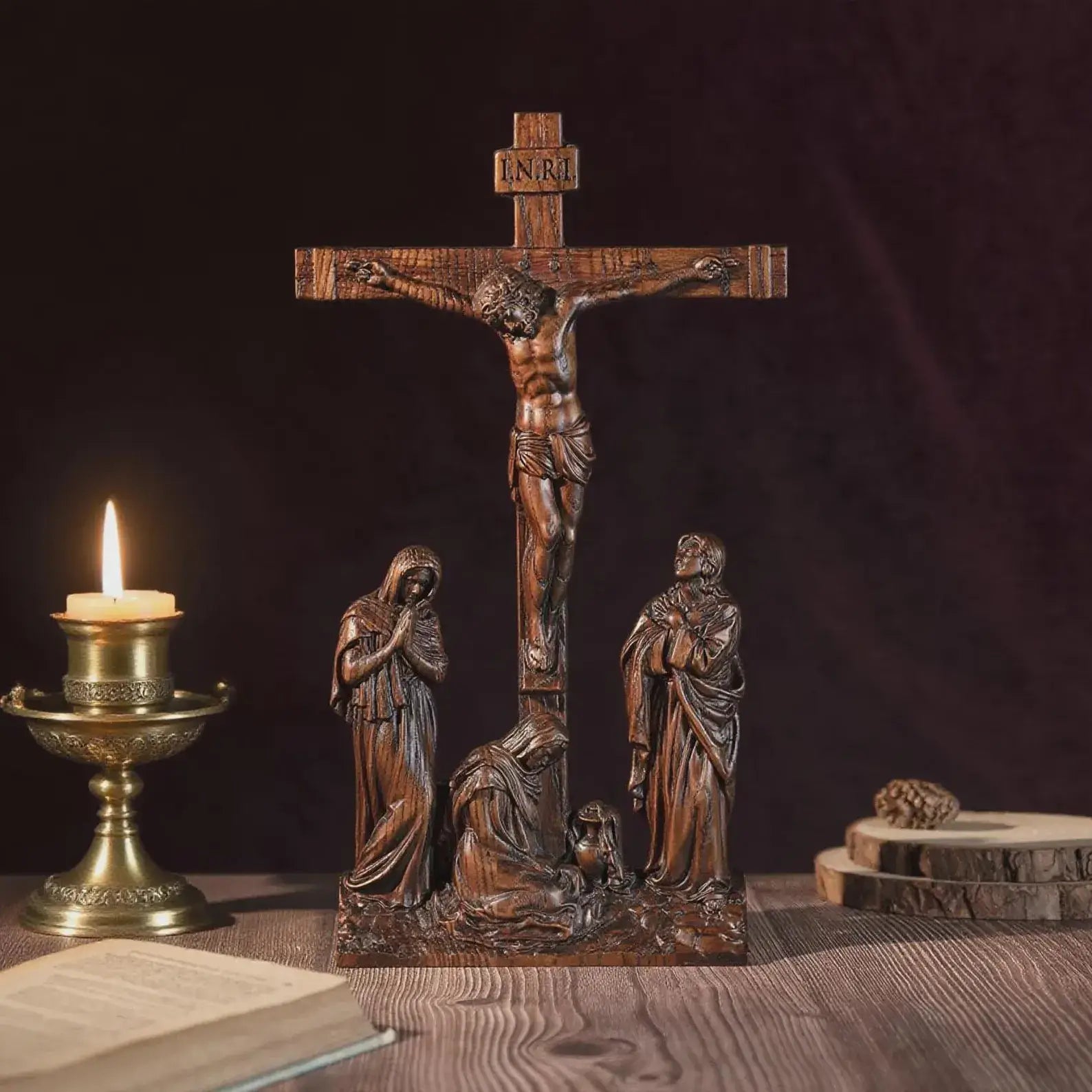 Crucifixo de Madeira - Sagrado Tesouro