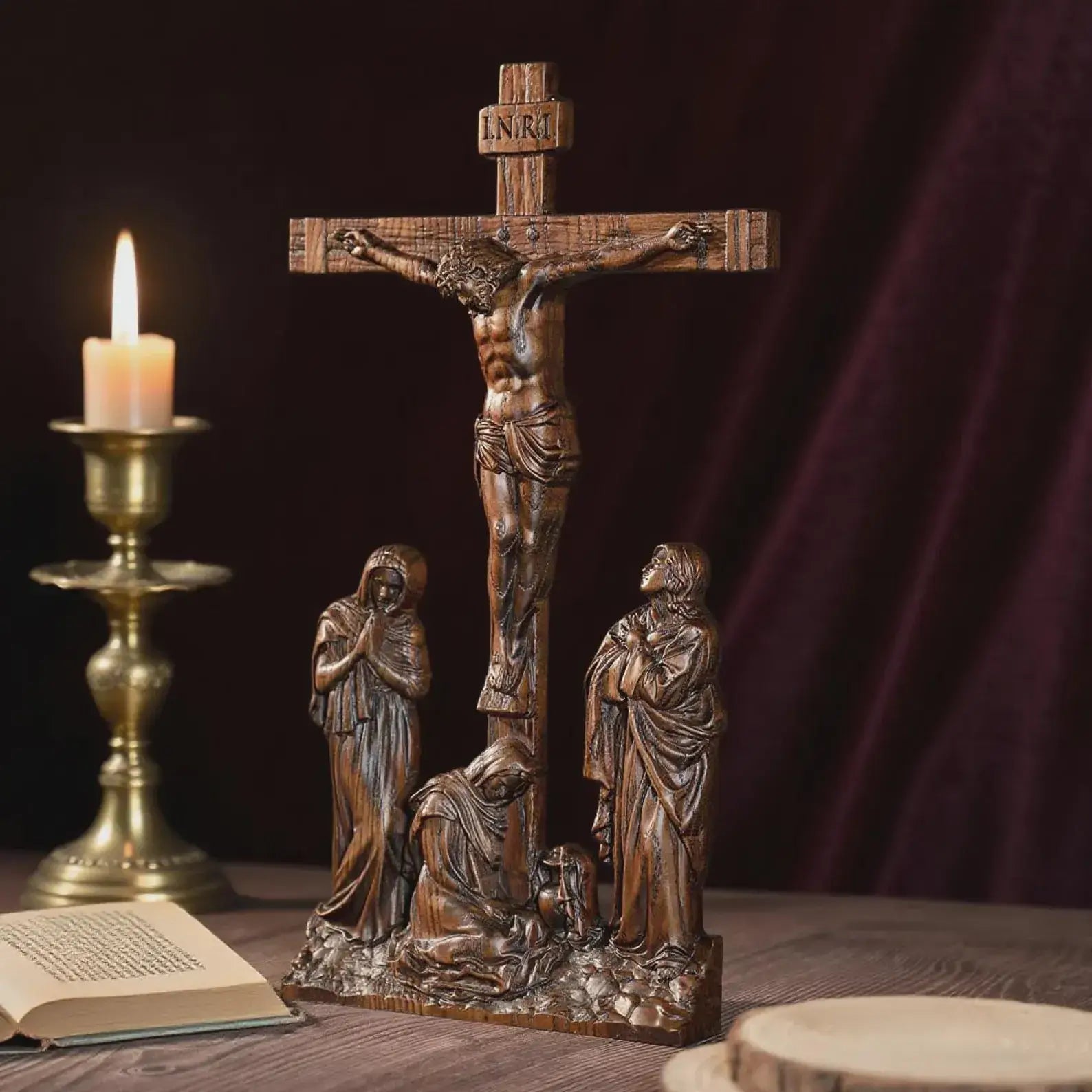 Crucifixo de Madeira - Sagrado Tesouro