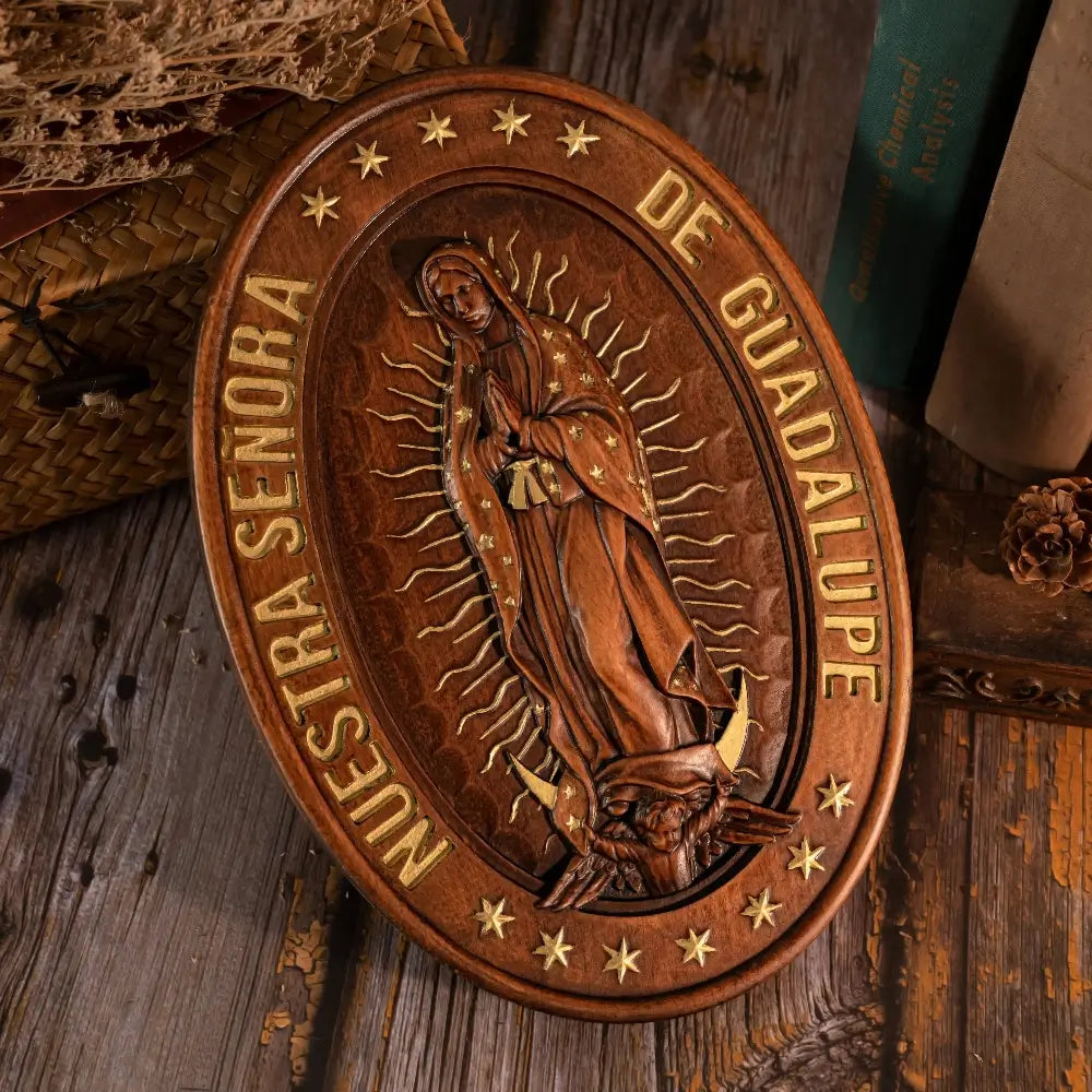 Escultura Nossa Senhora de Guadalupe de Madeira - Sagrado Tesouro