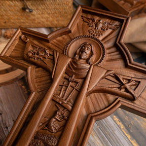 Cruz da Ascensão de Jesus Escultura em Madeira - Sagrado Tesouro