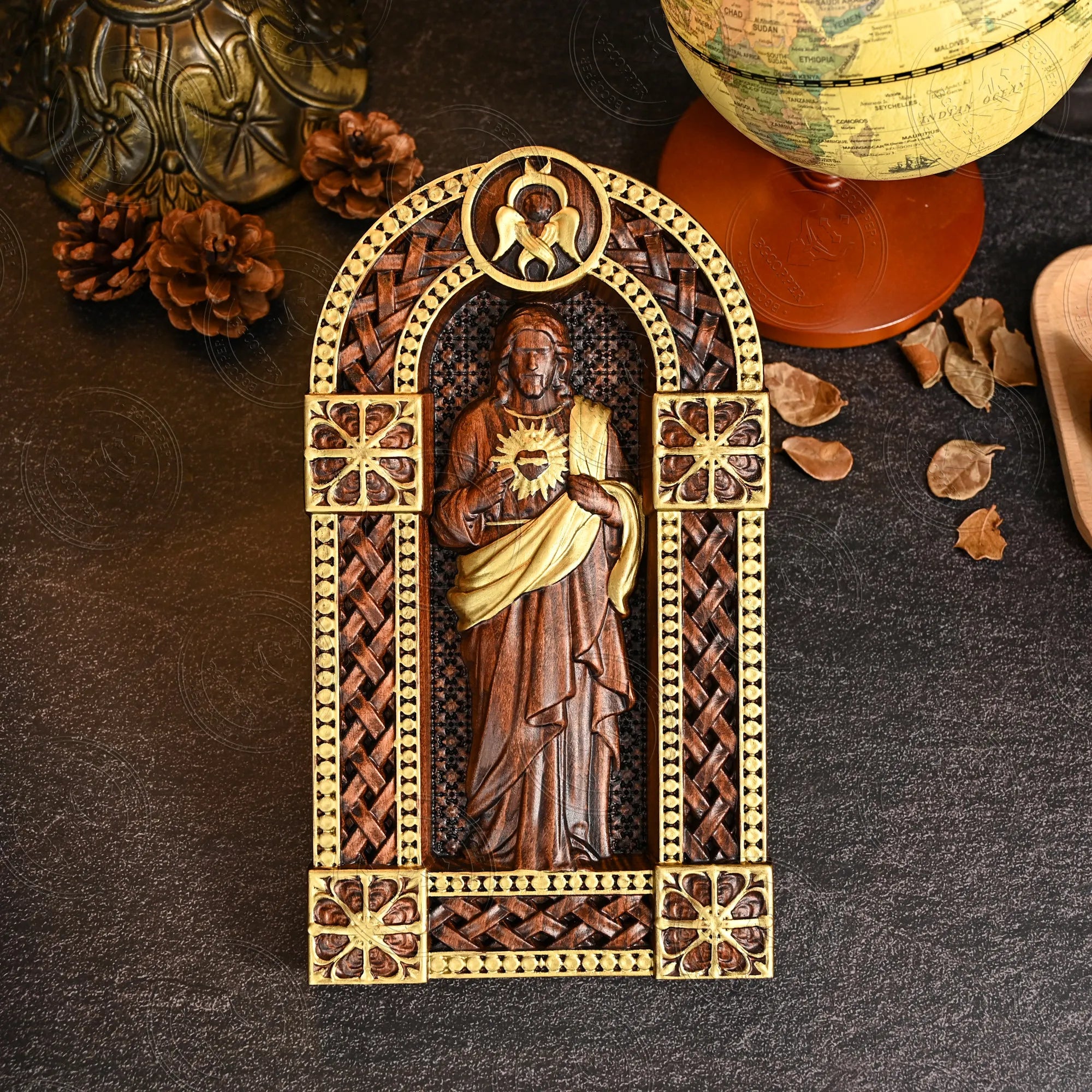 Sagrado Coração de Jesus em Madeira - Sagrado Tesouro