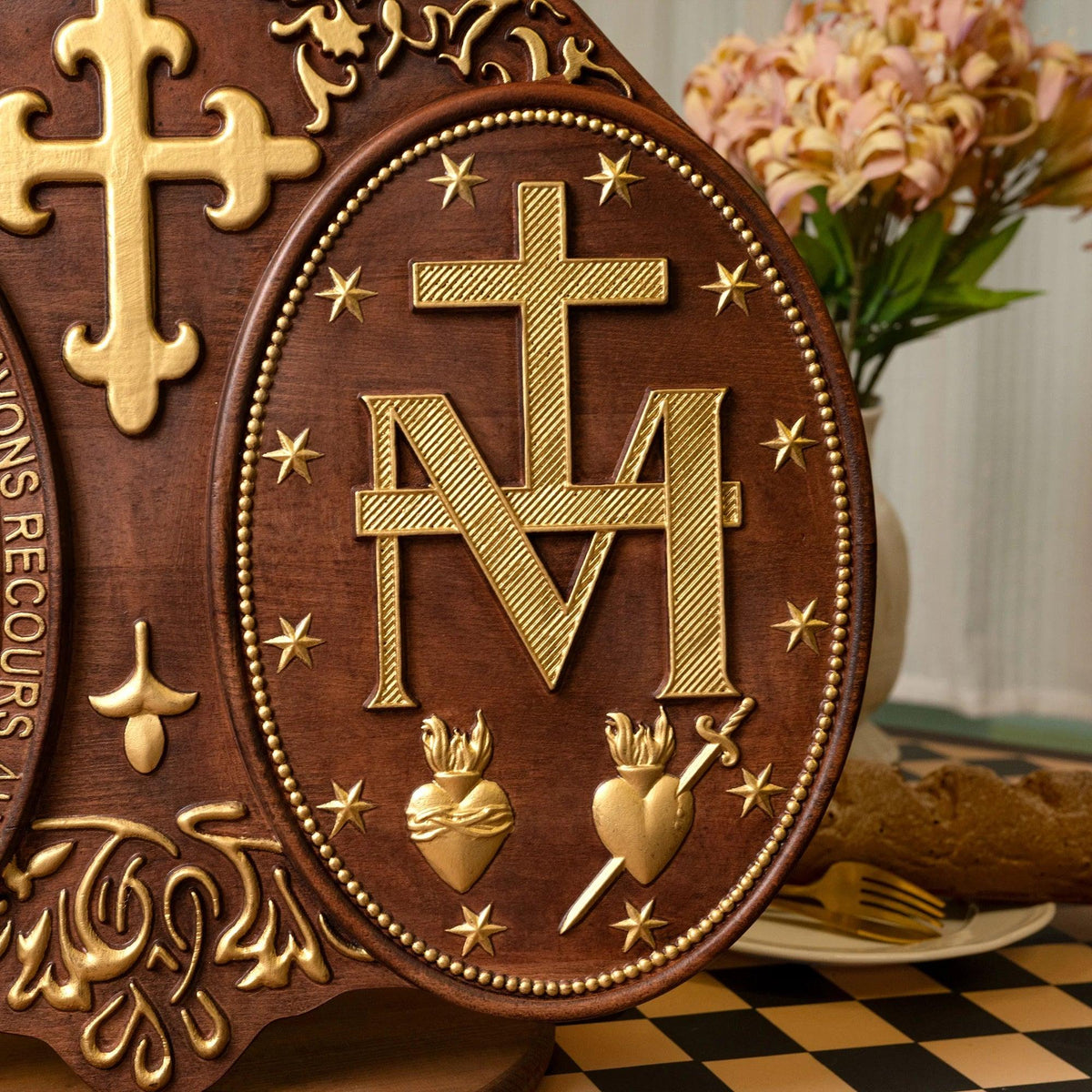 Medalha Milagrosa Nossa Senhora das Graças Escultura - detalhes